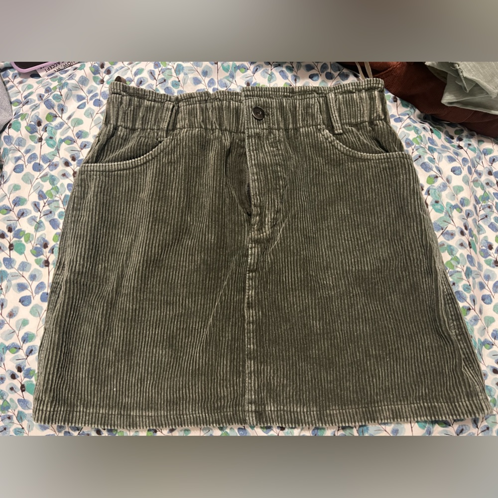 Olive corduroy skirt- size medium